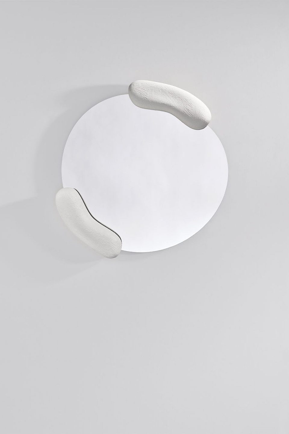 Calco White Round by Esther Everaert