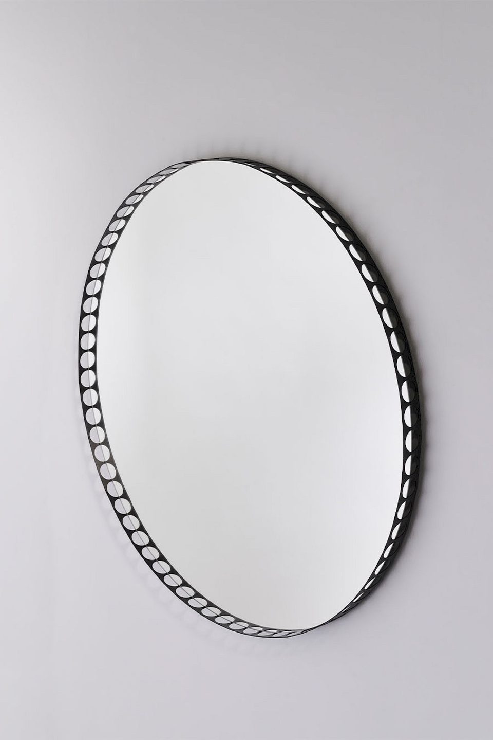 Reel by Jeffrey Huyghe
