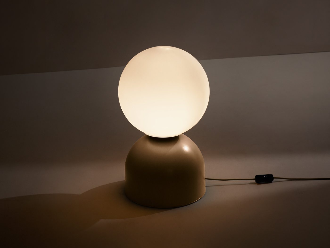 Ely Stehlampe – Ansicht 3